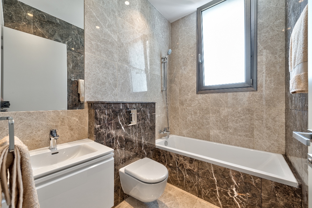 2590pic10.jpg
