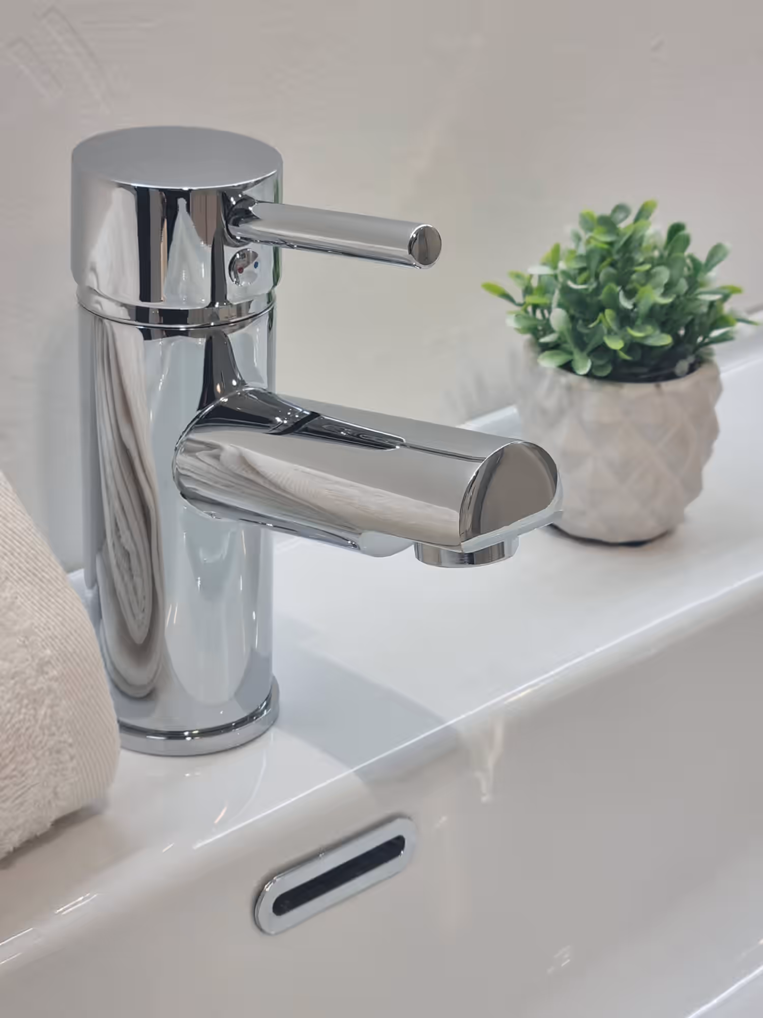 FREE STANDING BATH SHOWER MIXER