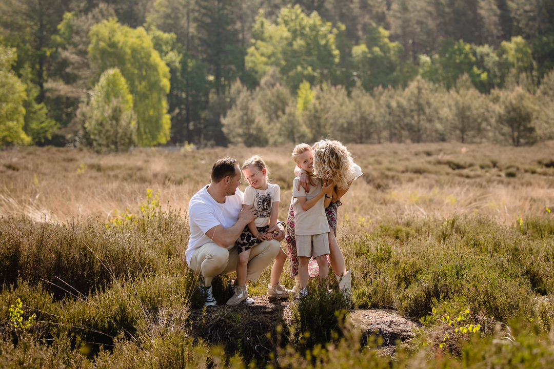 familie fotoshoot, familie shoot bij Het Leesten Ugchelen, family shoot Selijn Fotografie