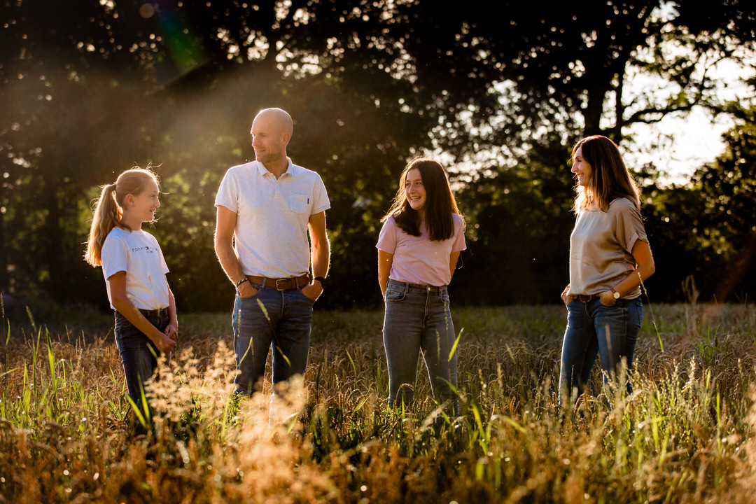 ongedwongen familie fotoshoot Ede, familie fotografie Ede zoals jullie zijn, dé familie fotograaf van Ede, familie fotoshoot Selijn Fotografie