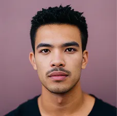 idotive-home-athour-3