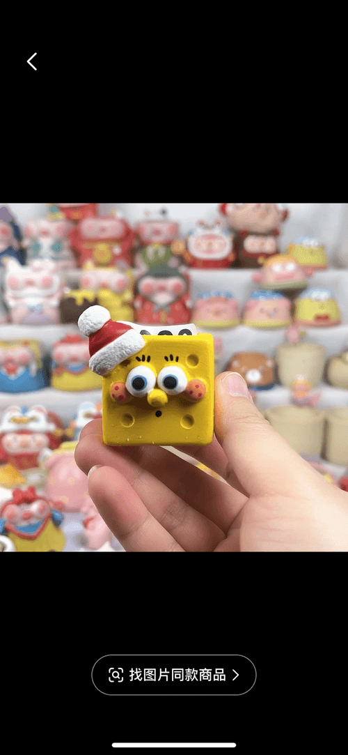 Sandwich and slice of lemons