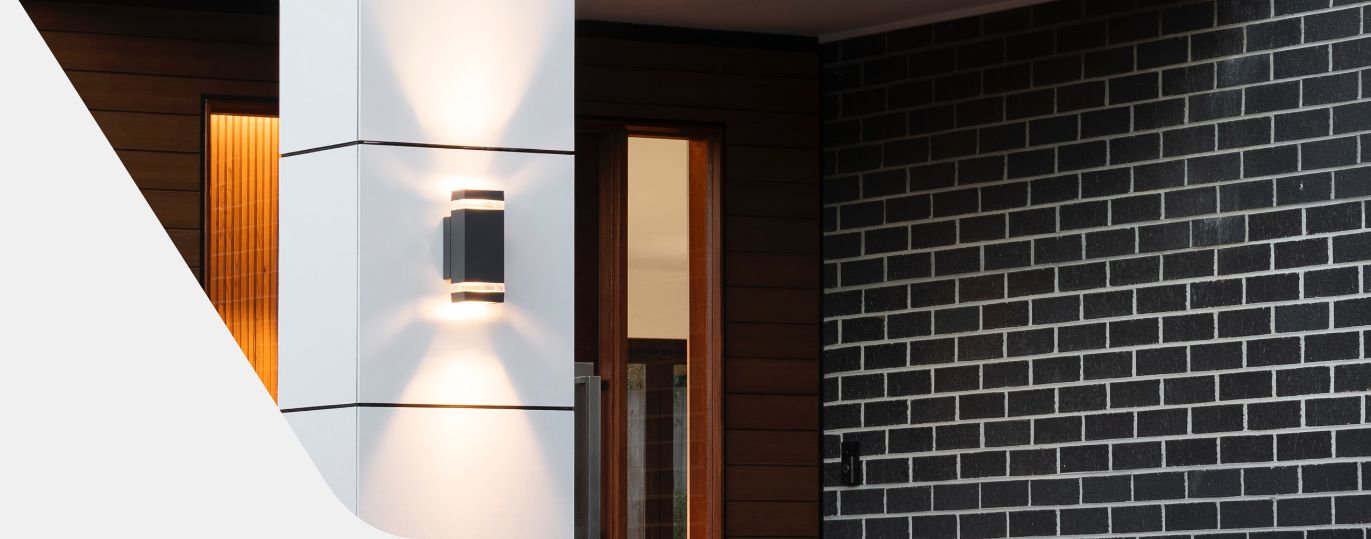 Modern entrance to a even bigger mansion.