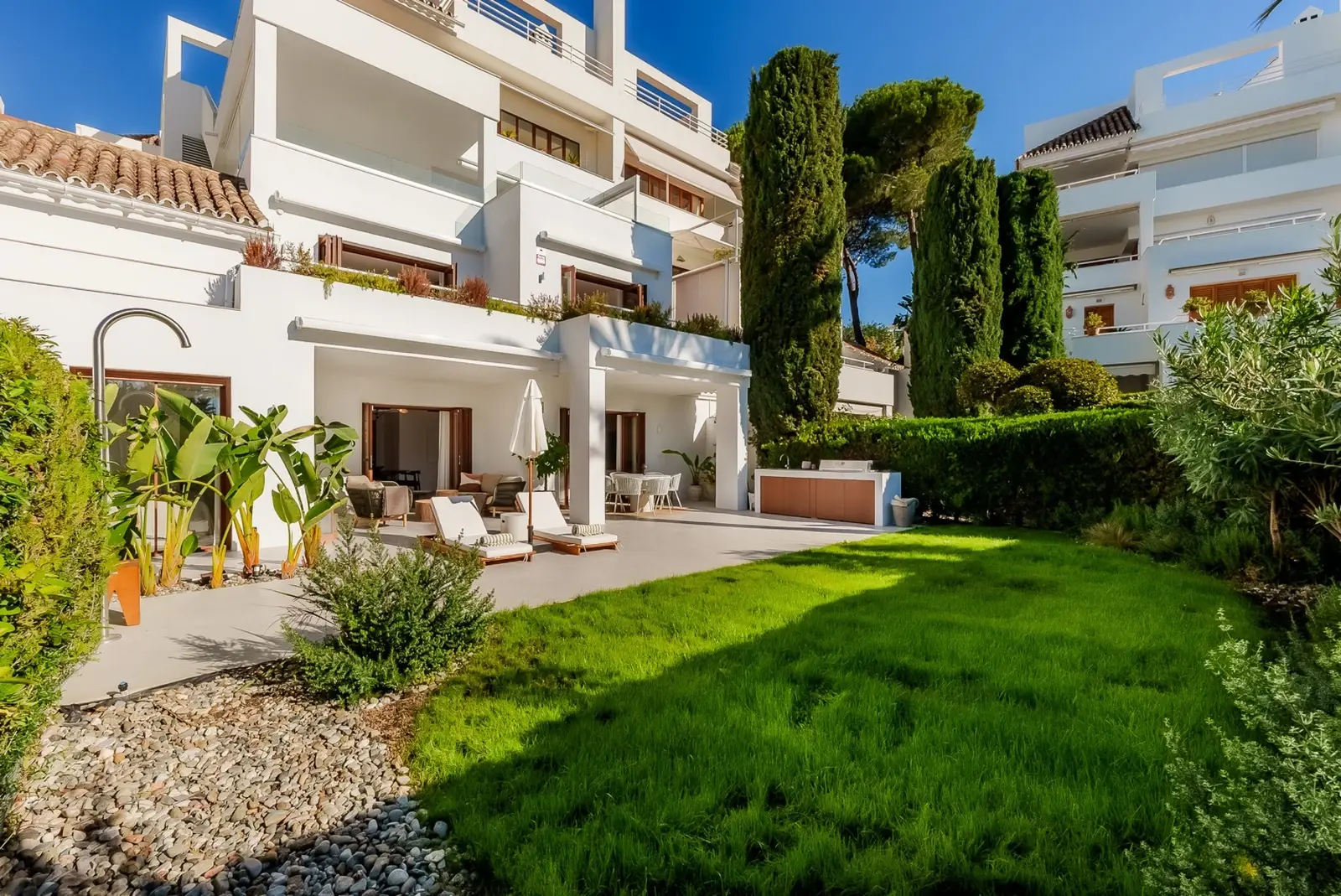 Alcores del Golf groundfloor duplex garden facade exterior terrace, Marbella Costa del Sol