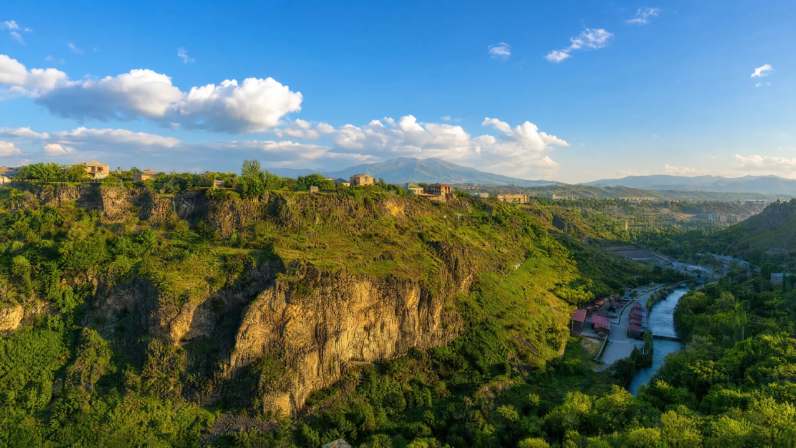 Panorama of the Arzni gorge with mountains and greenery, Valmont Armenia location