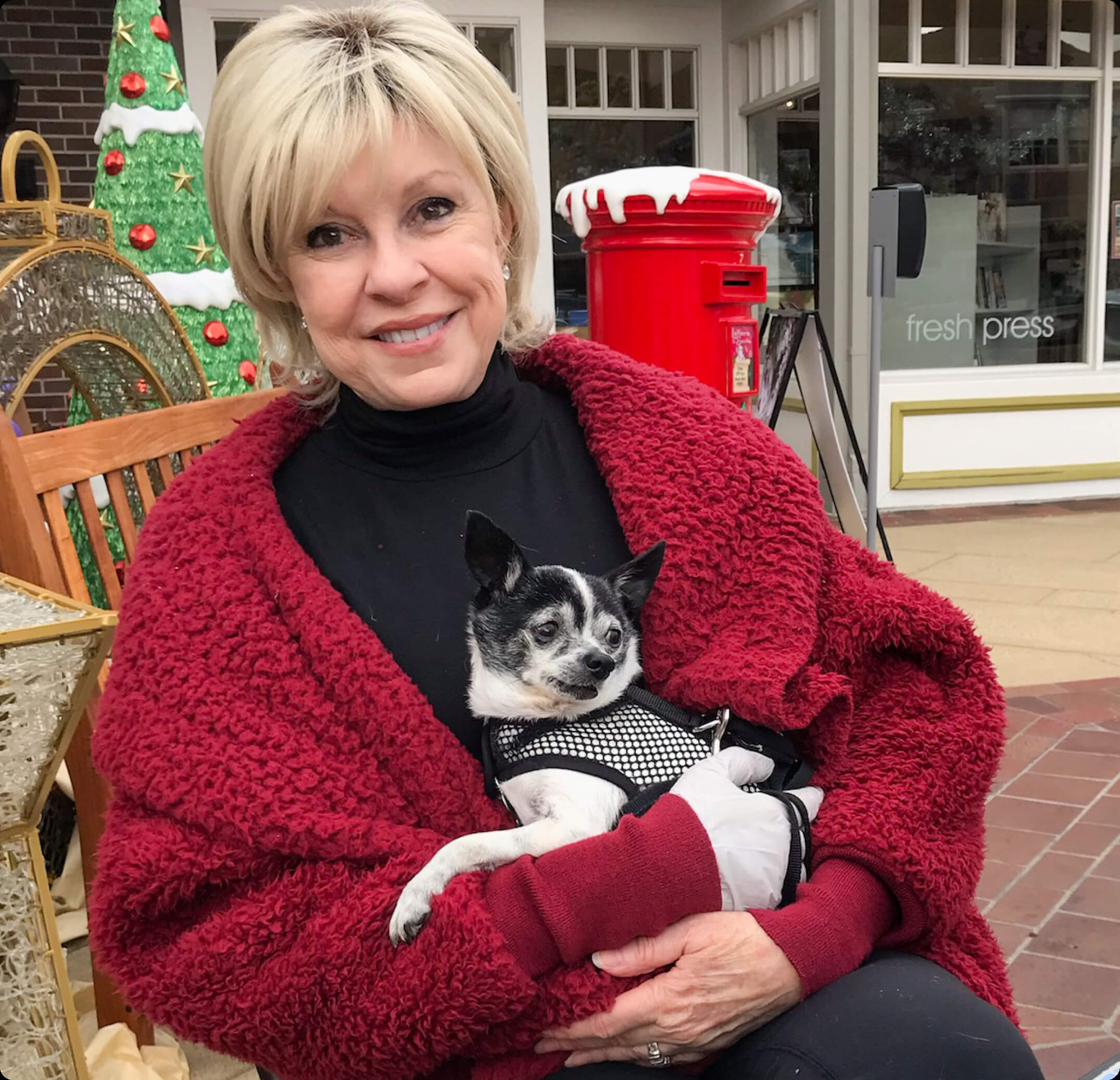 Ana Maria Weidner with dog