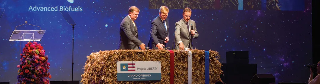 Jeff Broin with Feike Sijbesma, CEO of Royal DSM, and the King of the Netherlands in 2014 at the grand opening for Project LIBERTY