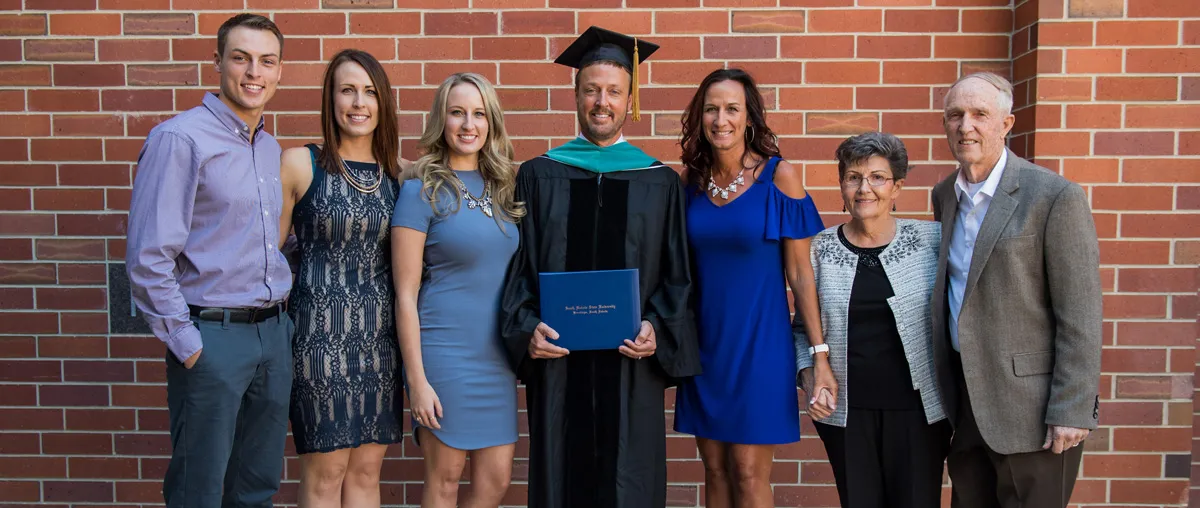 Jeff and Tammie Broin with their children Austin, Alyssa and Miranda Broin, along with Nancy and Lowell Broin.