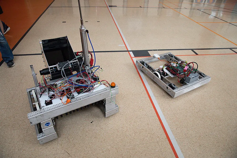 Two robots in gym