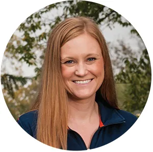 LORI MACKSON headshot