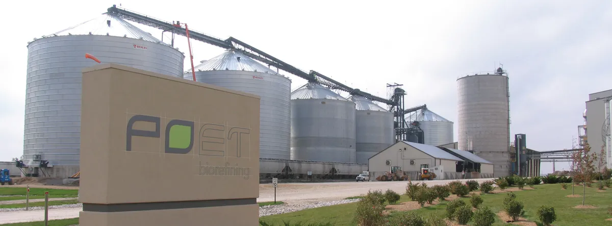 POET biorefining plant with large silos