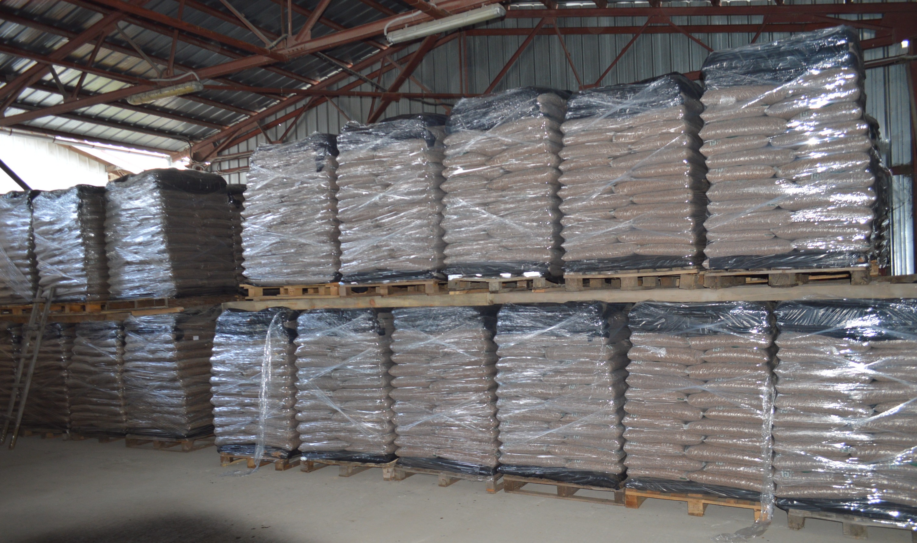 Иглолистни пелети клас А1 – собствено производство | БРОД-ДА ООД