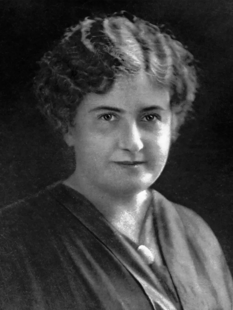 photo du visage de Maria Montessori