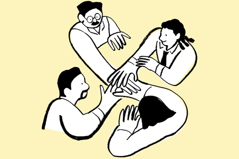 Quattro persone stilizzate si uniscono le mani al centro mostrando collaborazione.