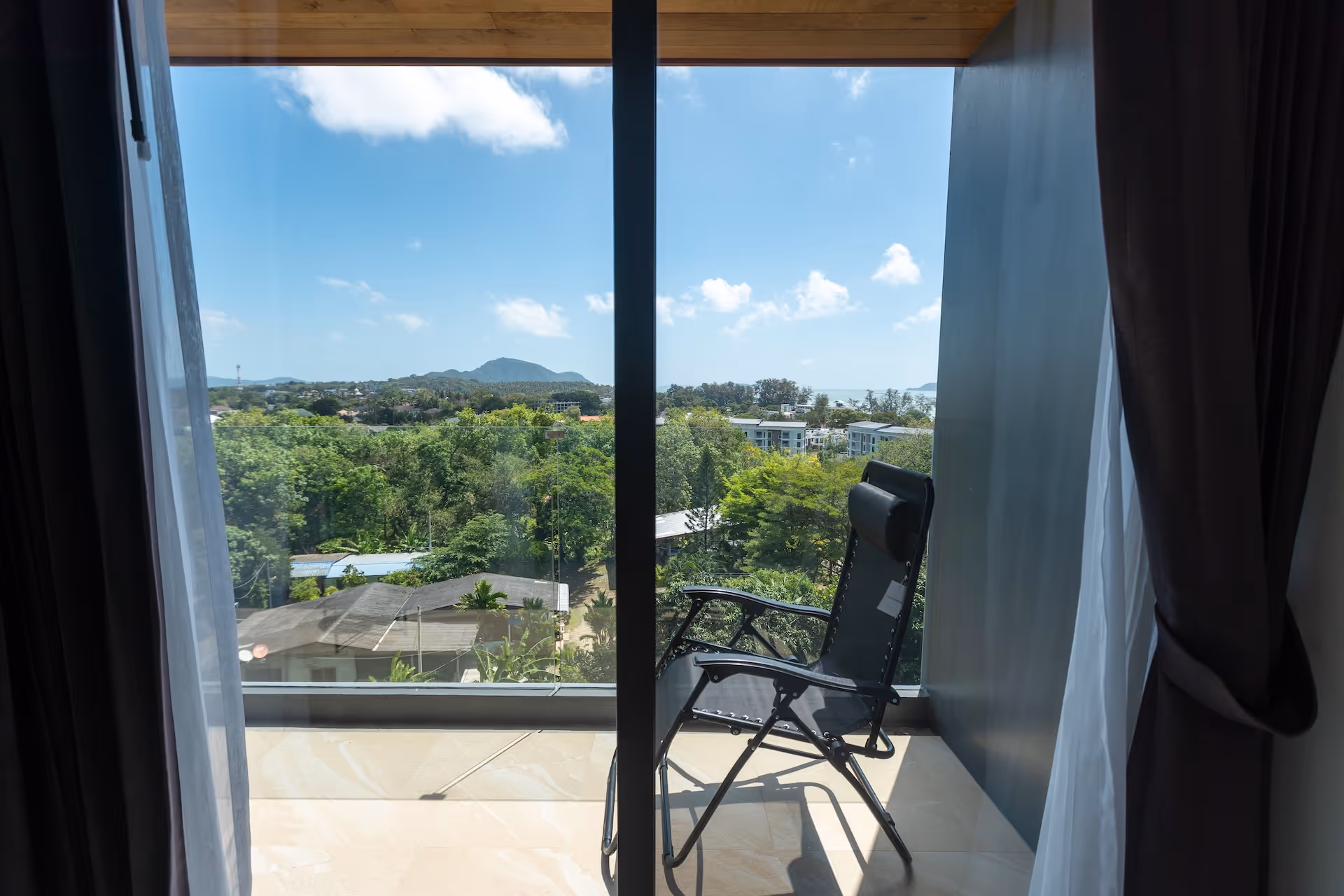 Calypso garden residences 304