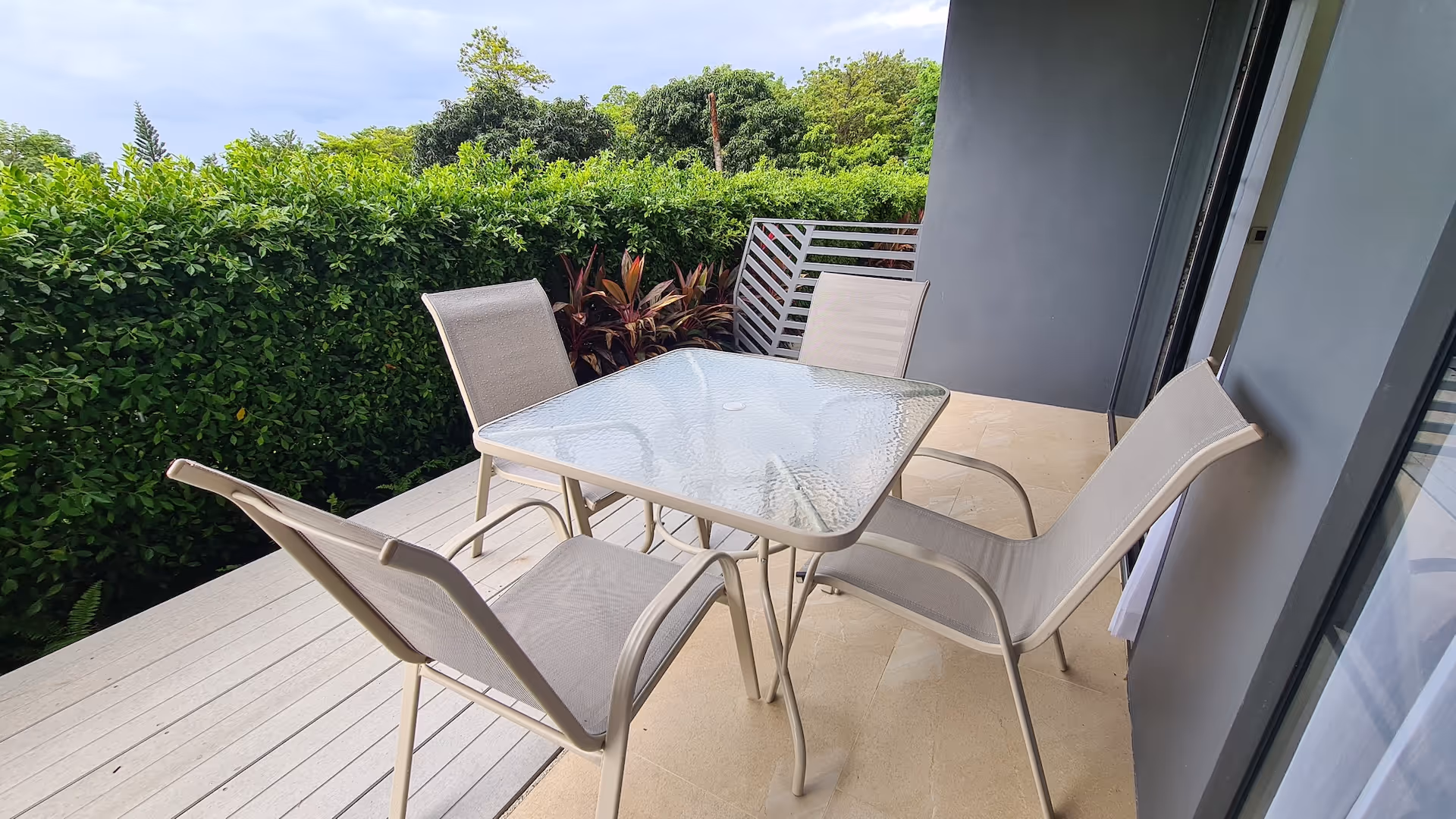 Calypso garden residences 104
