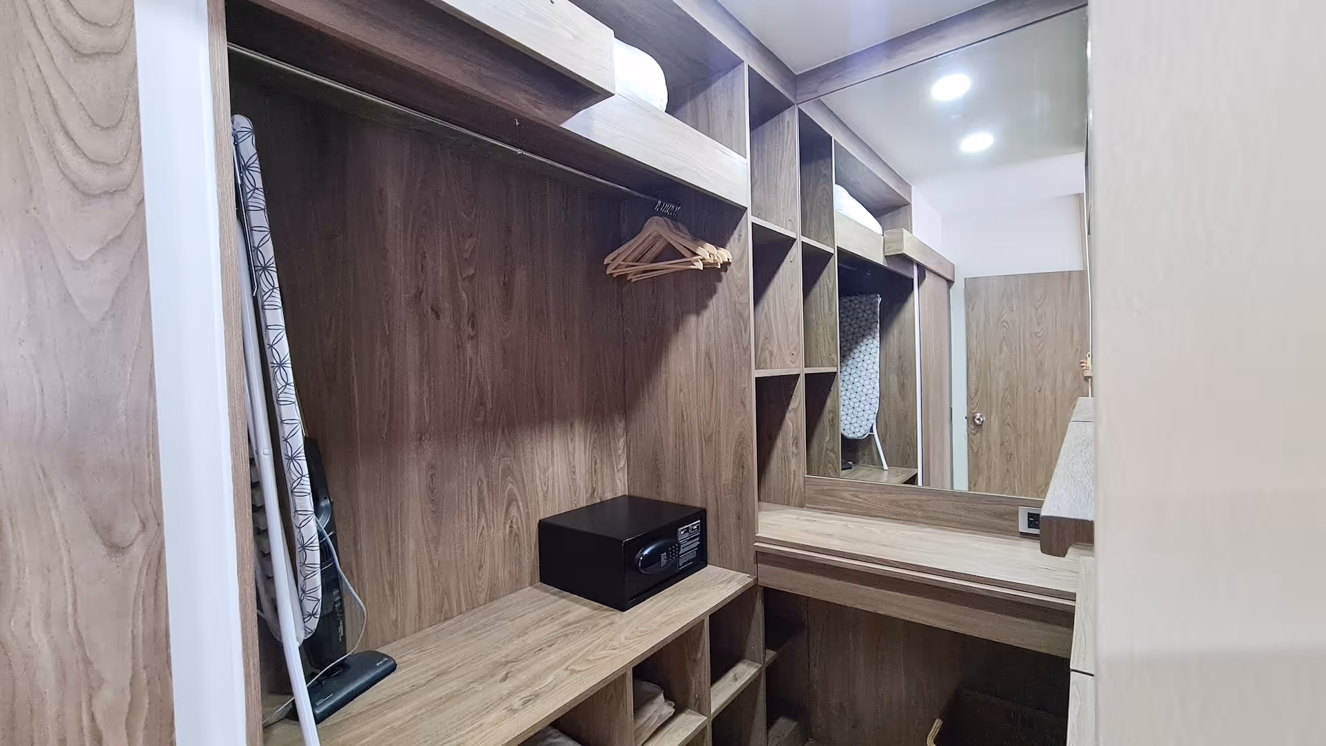 Calypso garden residences 104