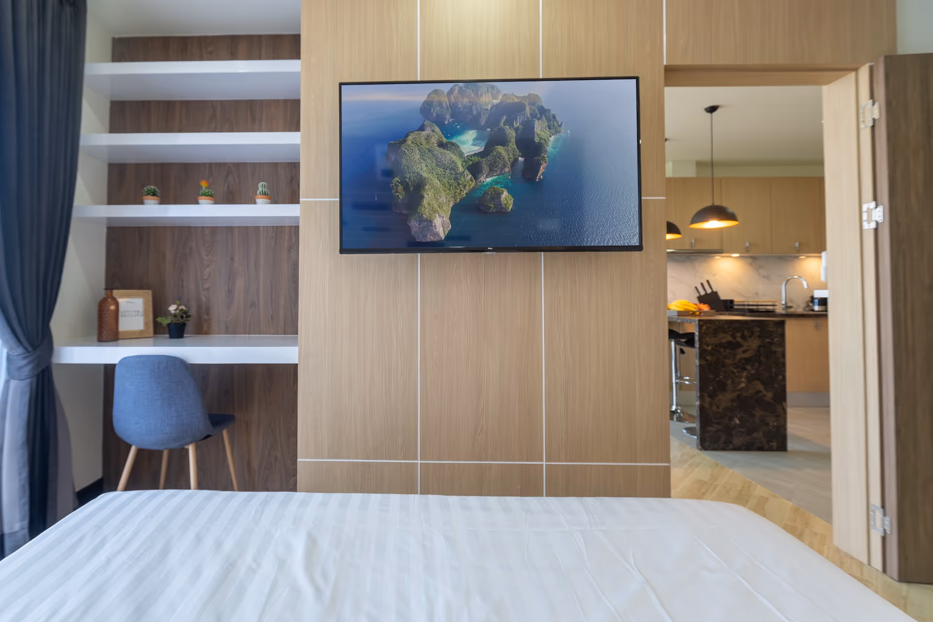 Calypso garden residences 301