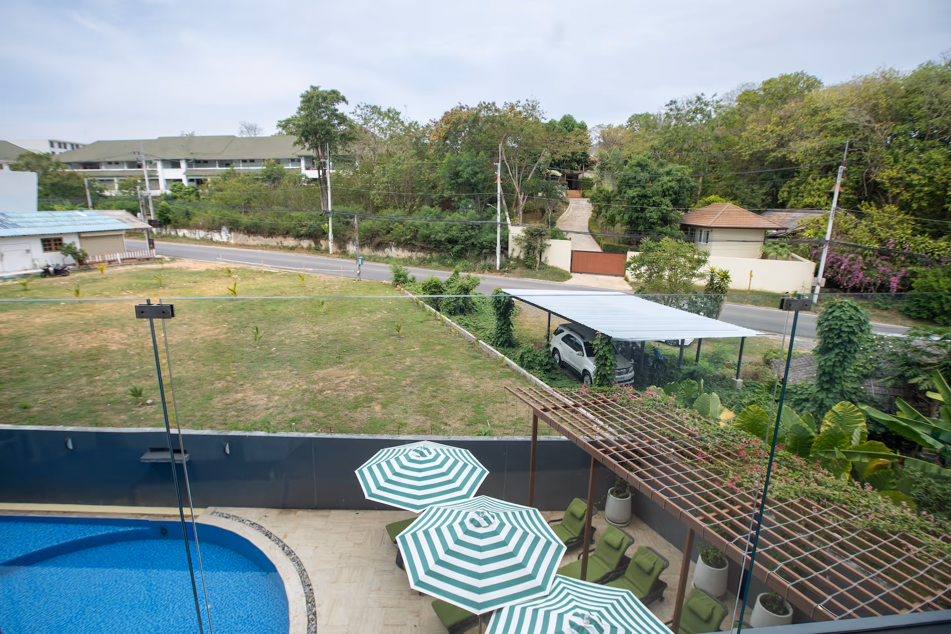Calypso garden residences 315
