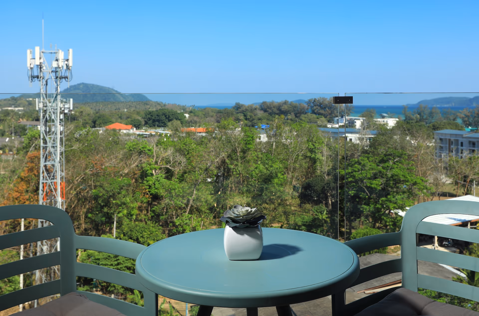 Calypso garden residences 401