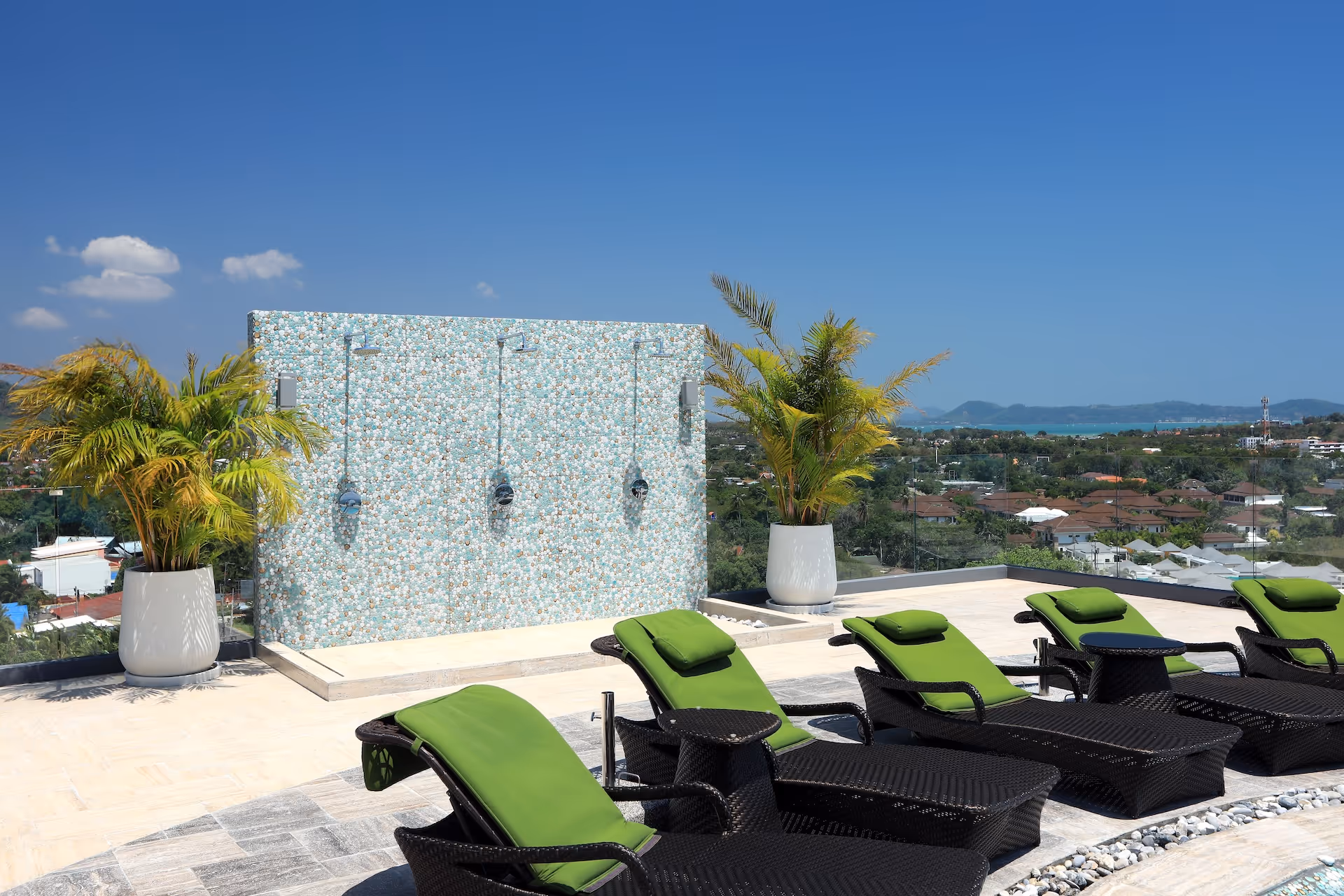 Calypso garden residences 401