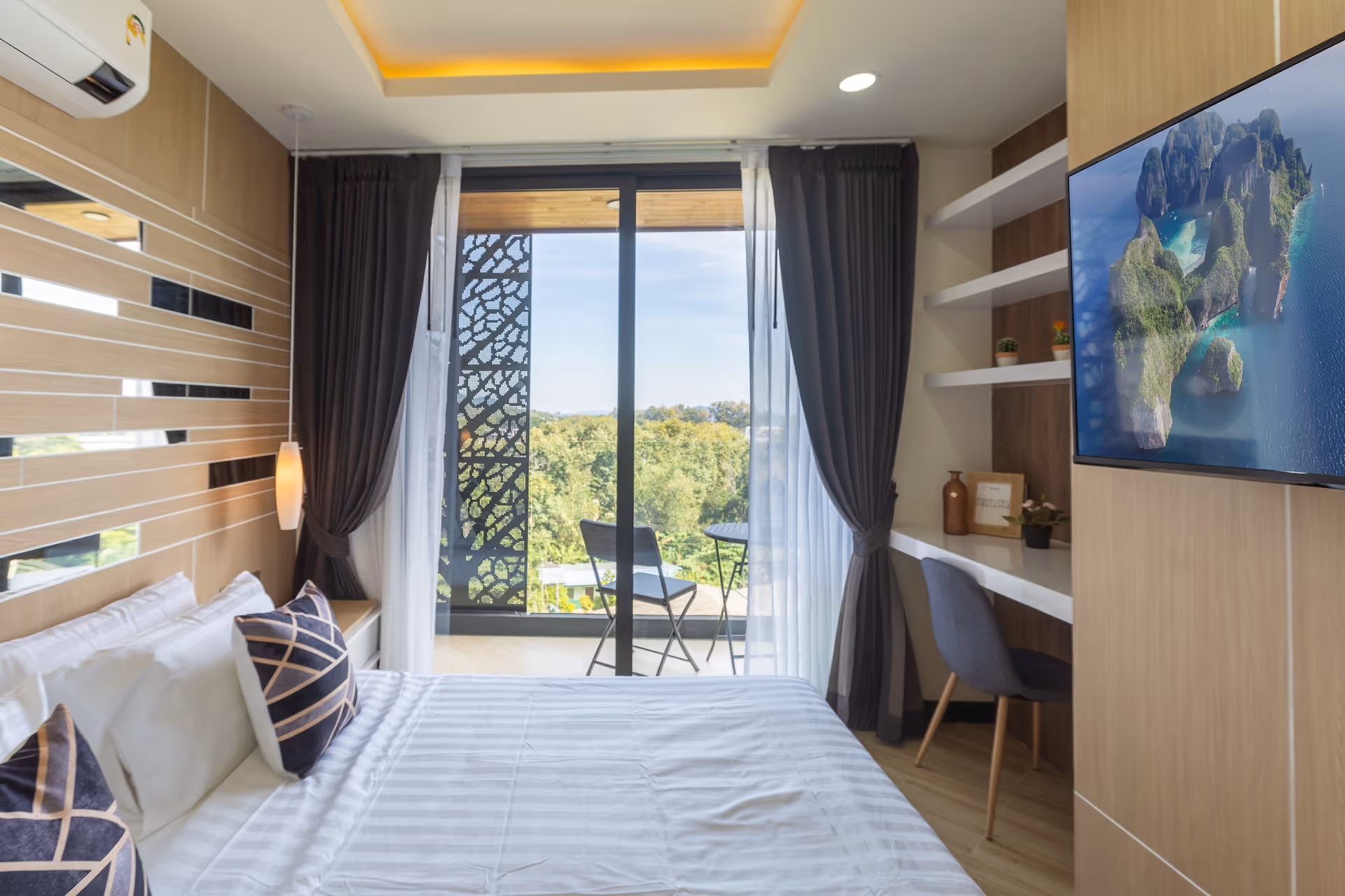 Calypso garden residences 404