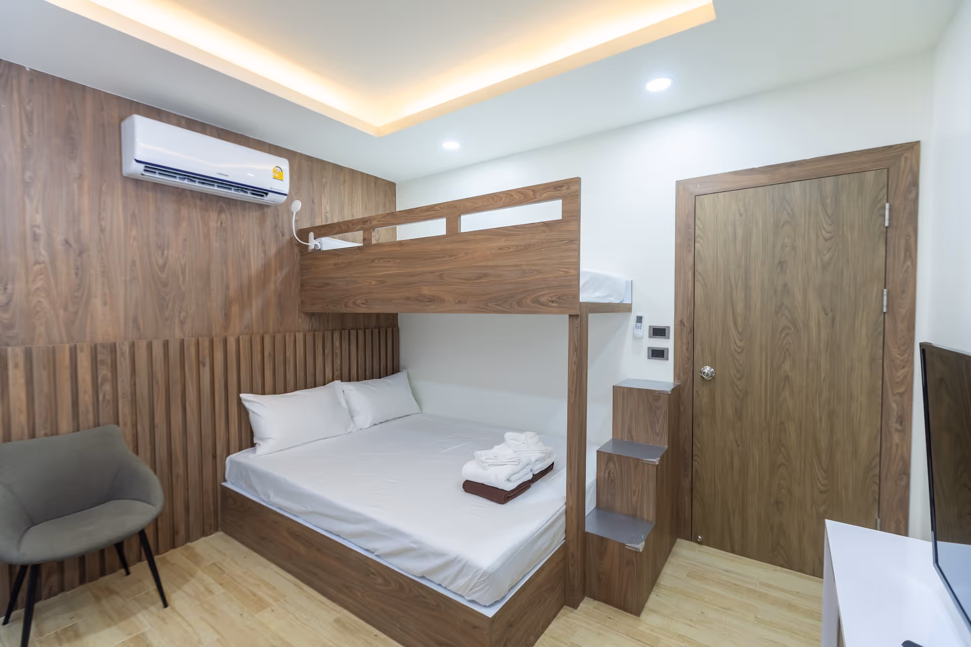 Calypso garden residences 410