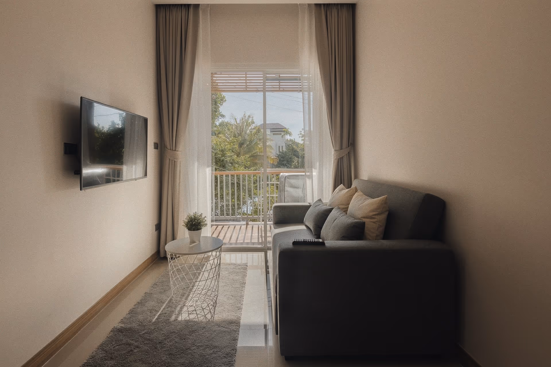 Palmetto Condominium 303