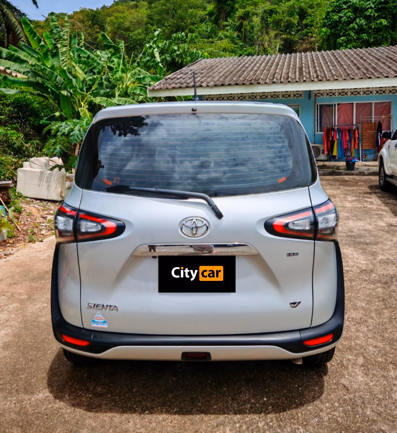 Toyota Sienta