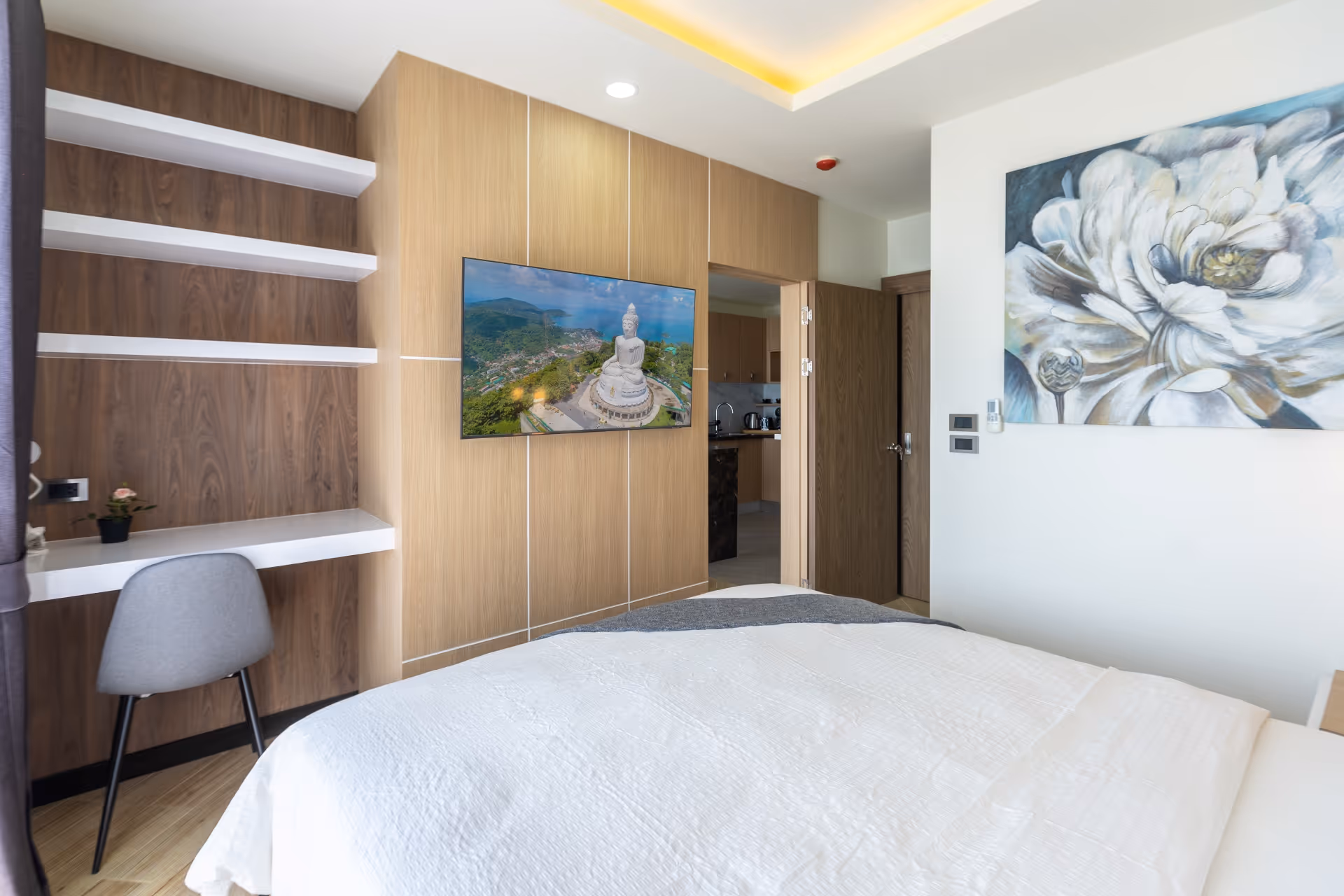 Calypso garden residences 407