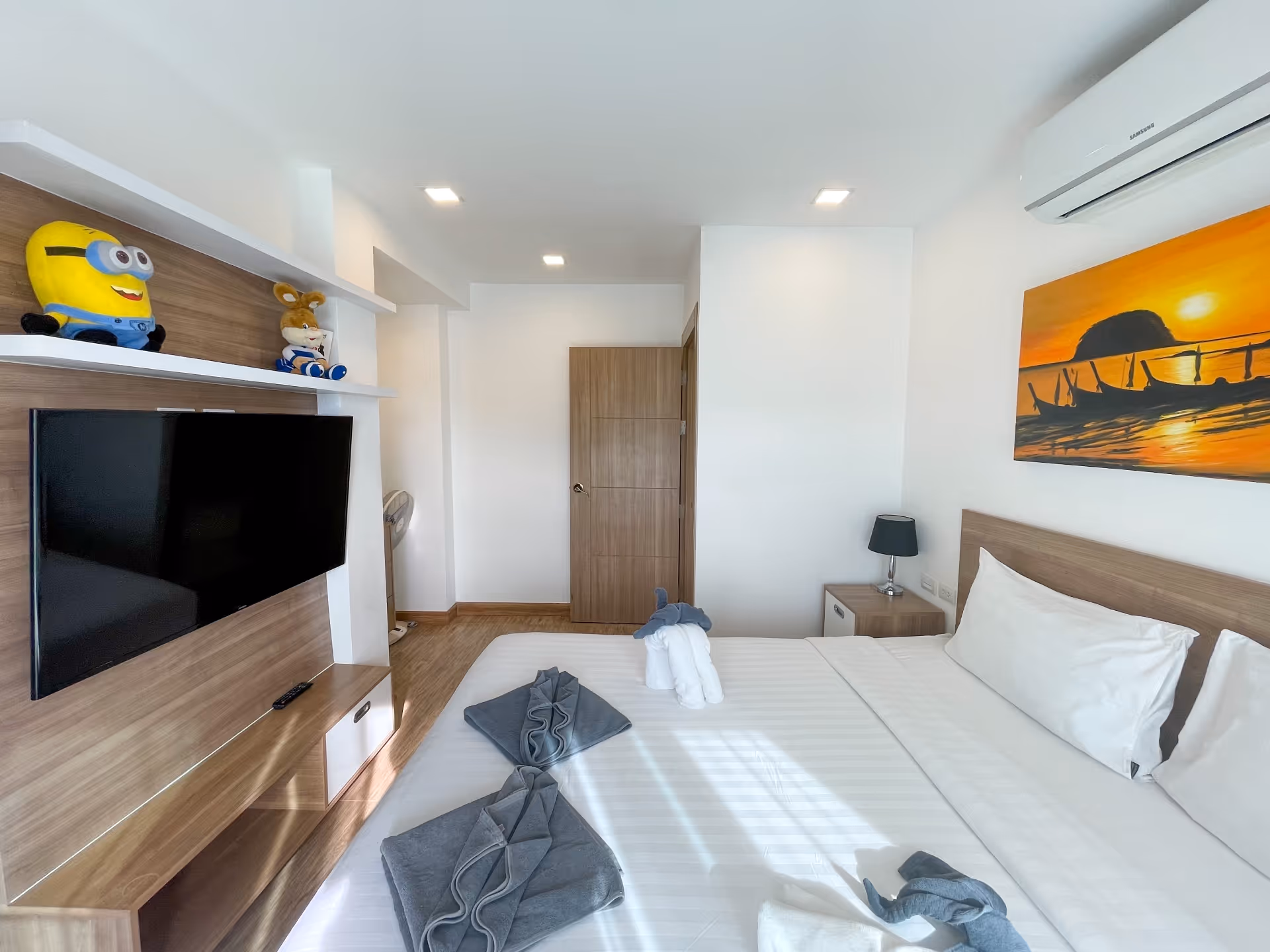 Calypso Condominium (Naiharn) 706