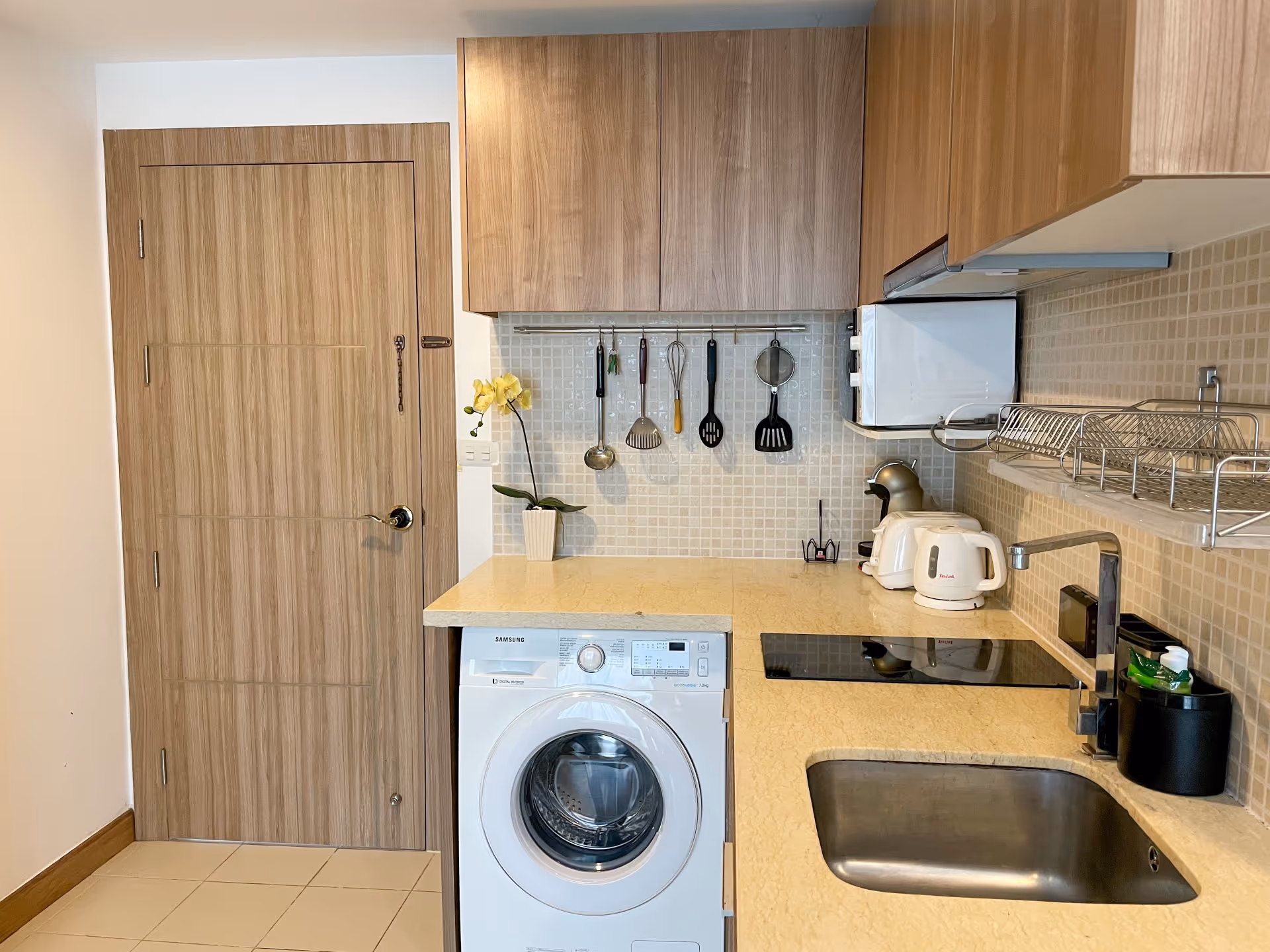 Calypso Condominium (Naiharn) 806