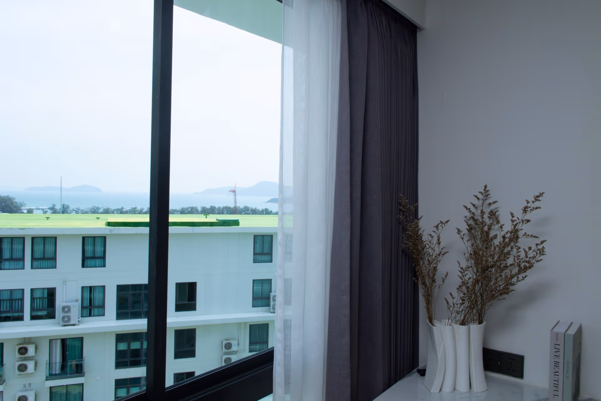 VIP Mercury Condominium S8705