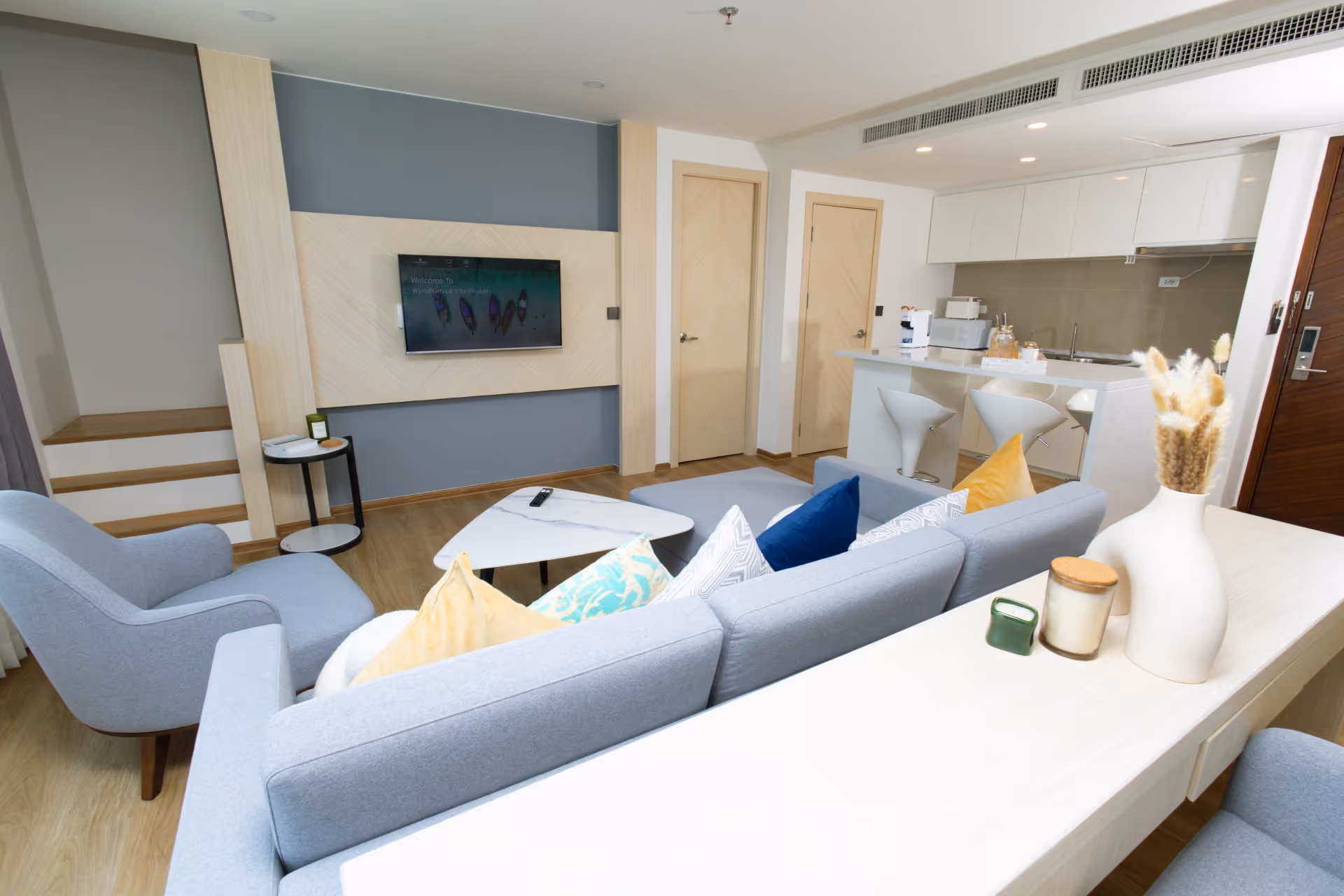 VIP Mercury Condominium S8705