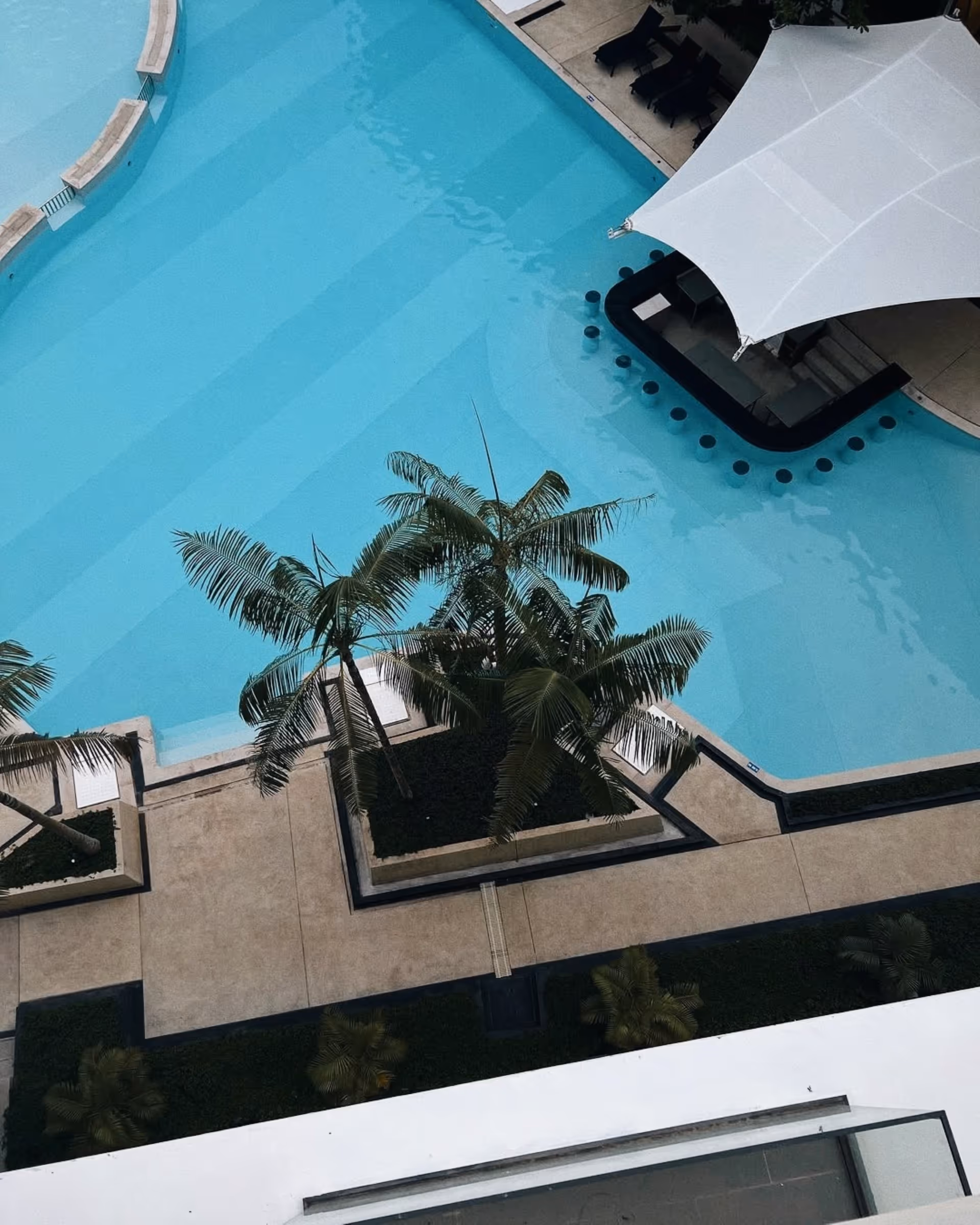 VIP Mercury Condominium S8705