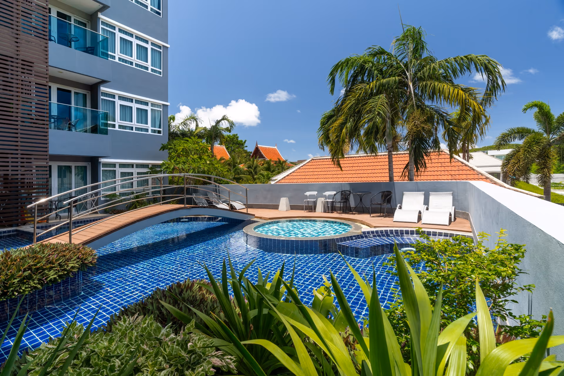 Calypso Condominium (Naiharn) 604