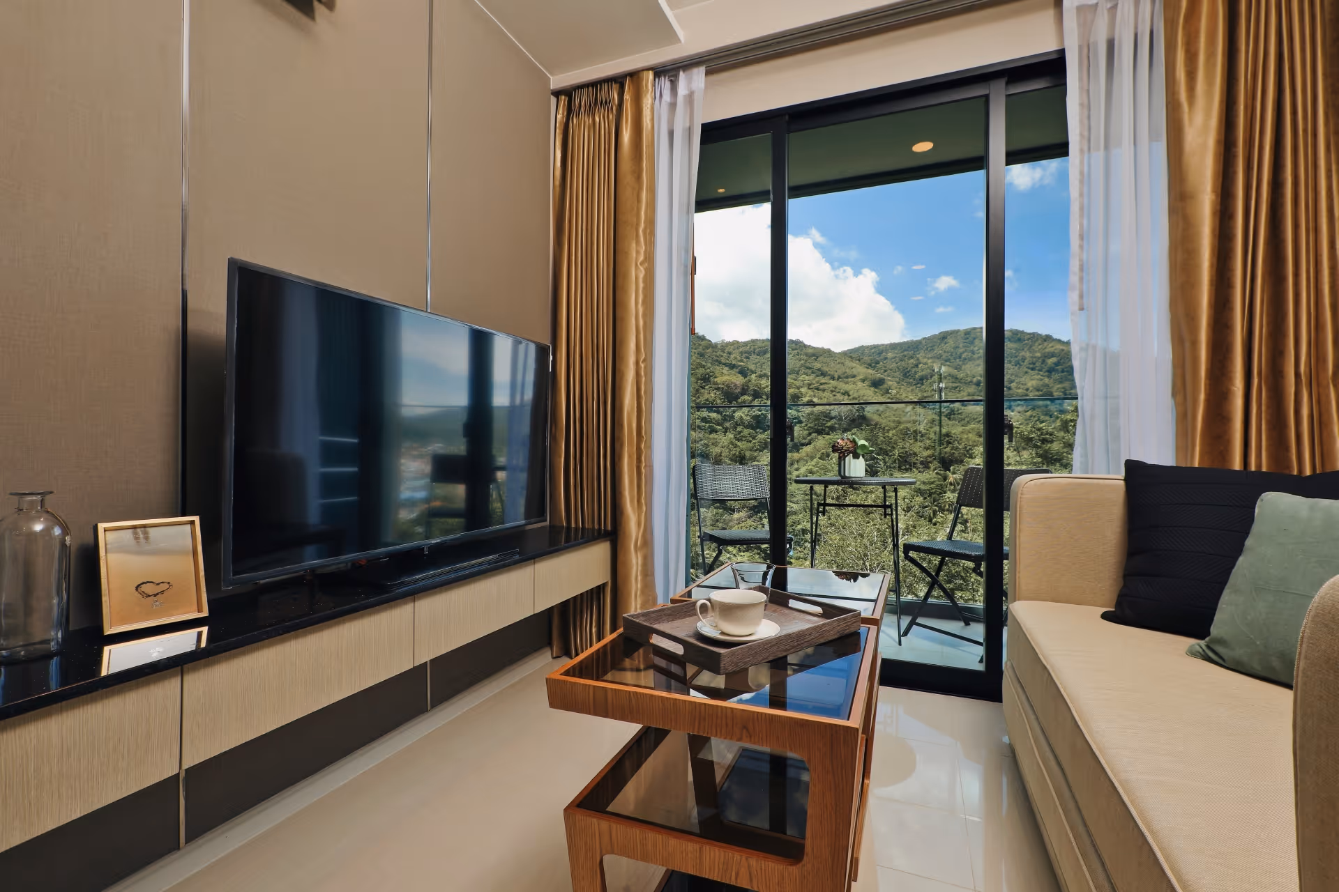 Mida Grande Condo (Panora) G722