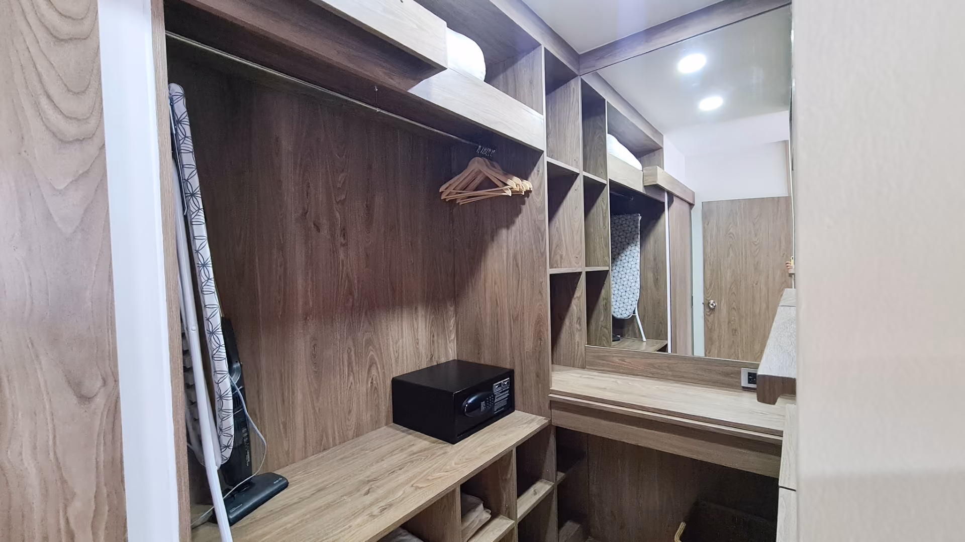Calypso garden residences 106
