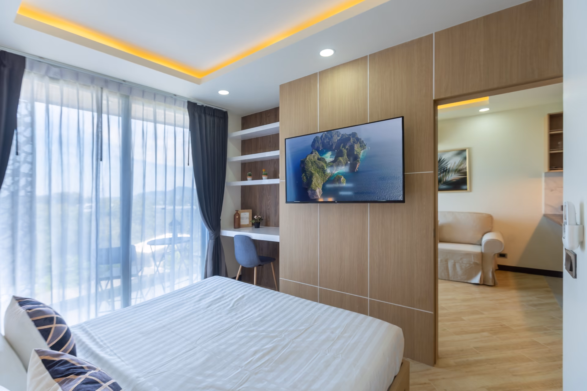 Calypso garden residences 305