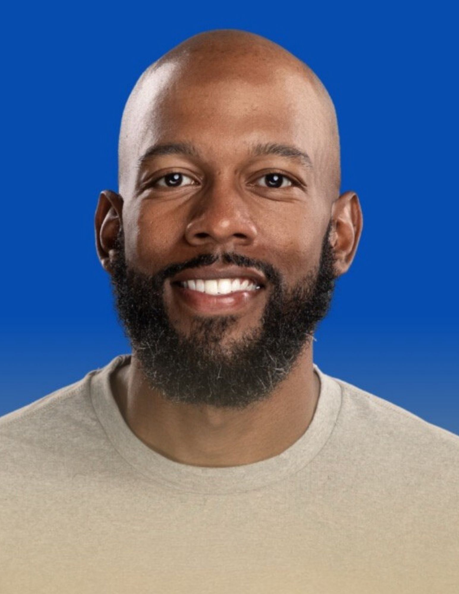 A portrait of the creative, Derio Long