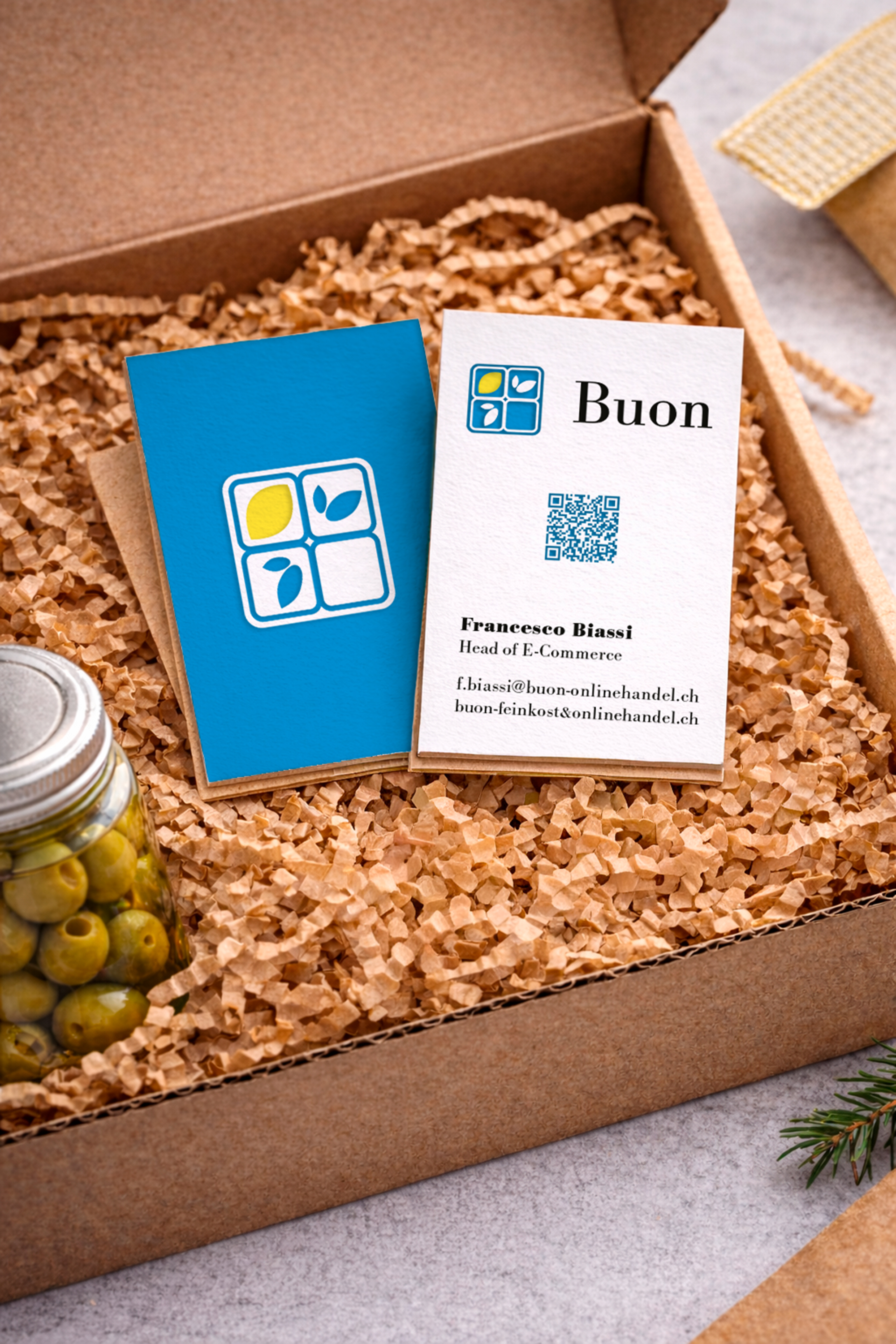 Buon Visitenkarte und Verpackung mit italienischem Feinkostinhalt, Corporate Design von Jusumi Design Bern
