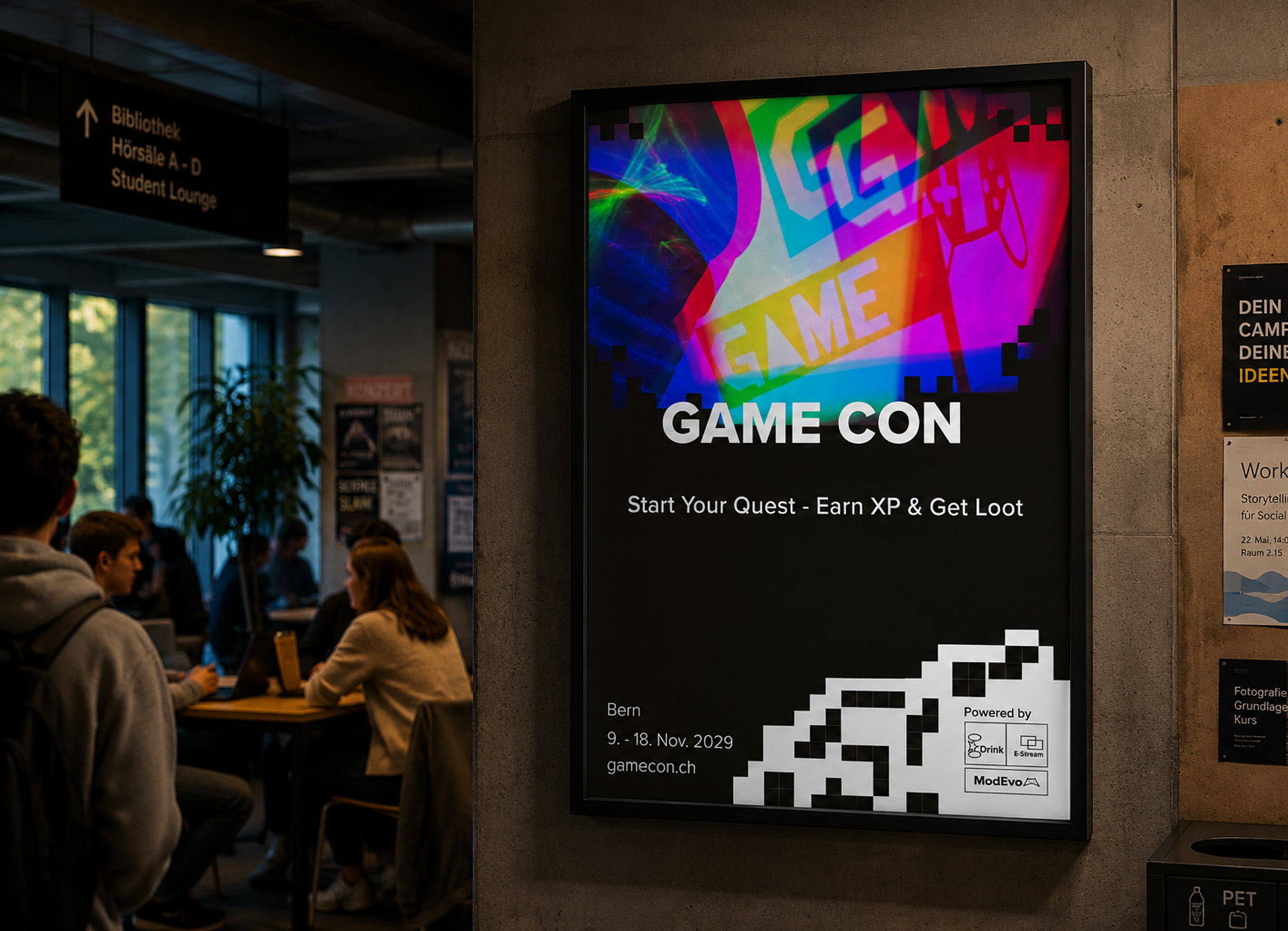 Game Con Eventplakat im Hochschulgebäude, RGB Gaming Poster Mockup Jusumi Design