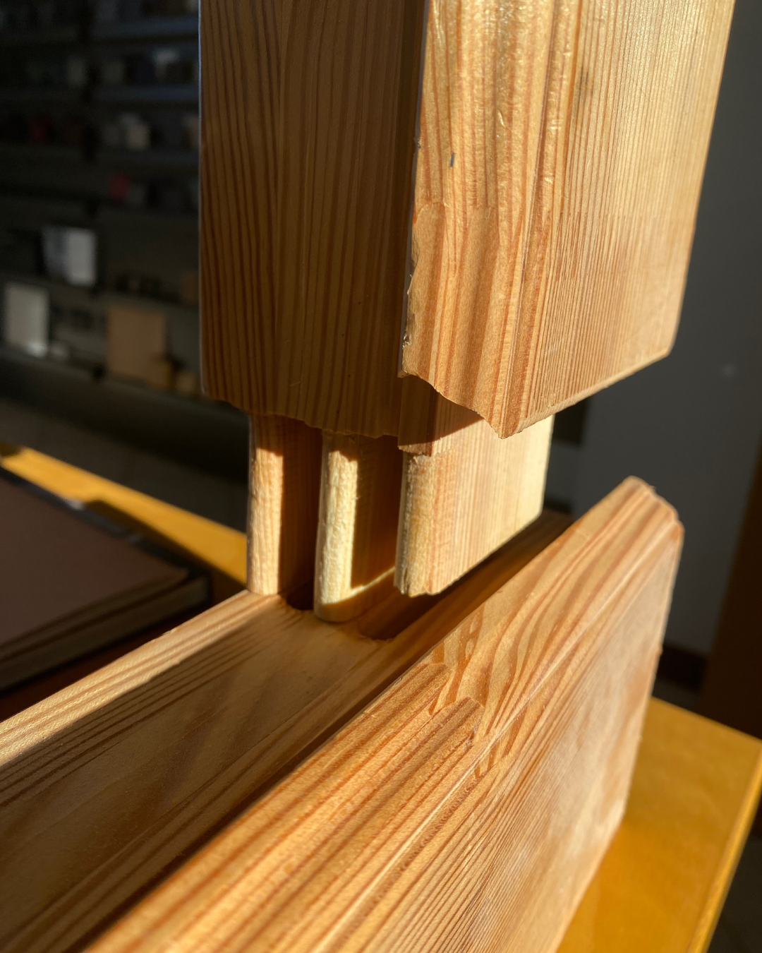 incastro finestra di legno