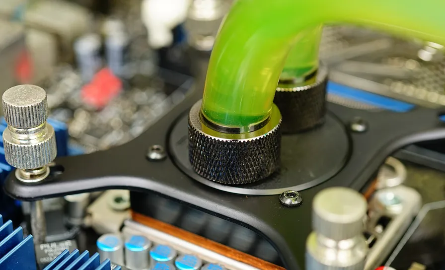 Benefits of liquid cooling for AI workloads