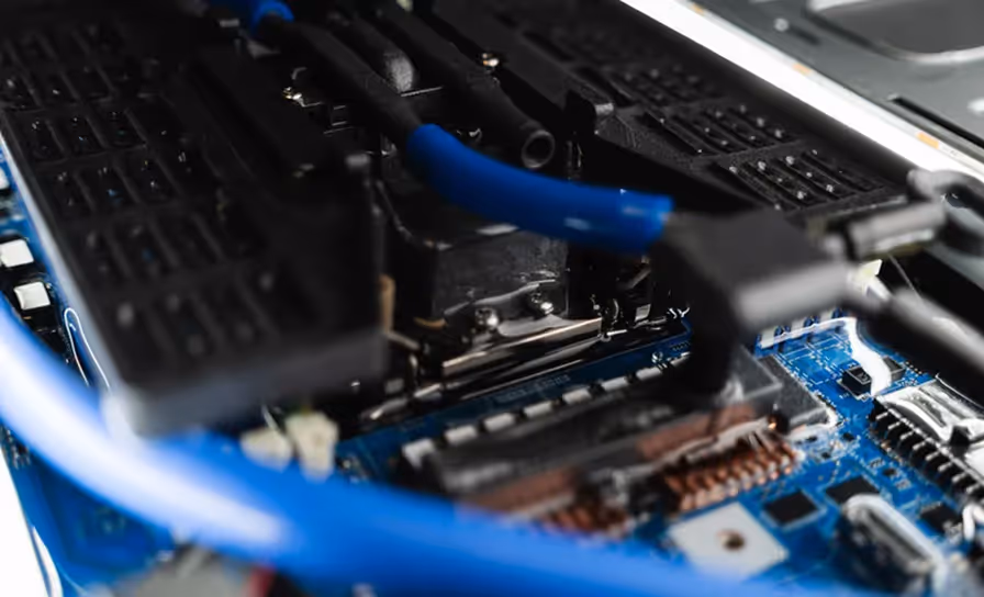Achieving 1500W liquid cooling with Iceotope