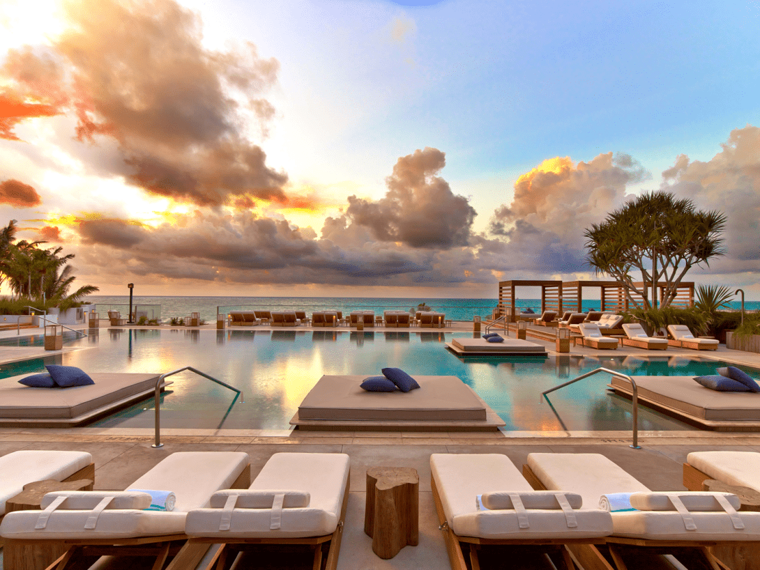 1 Hotel South Beach - Pool at Sunrise