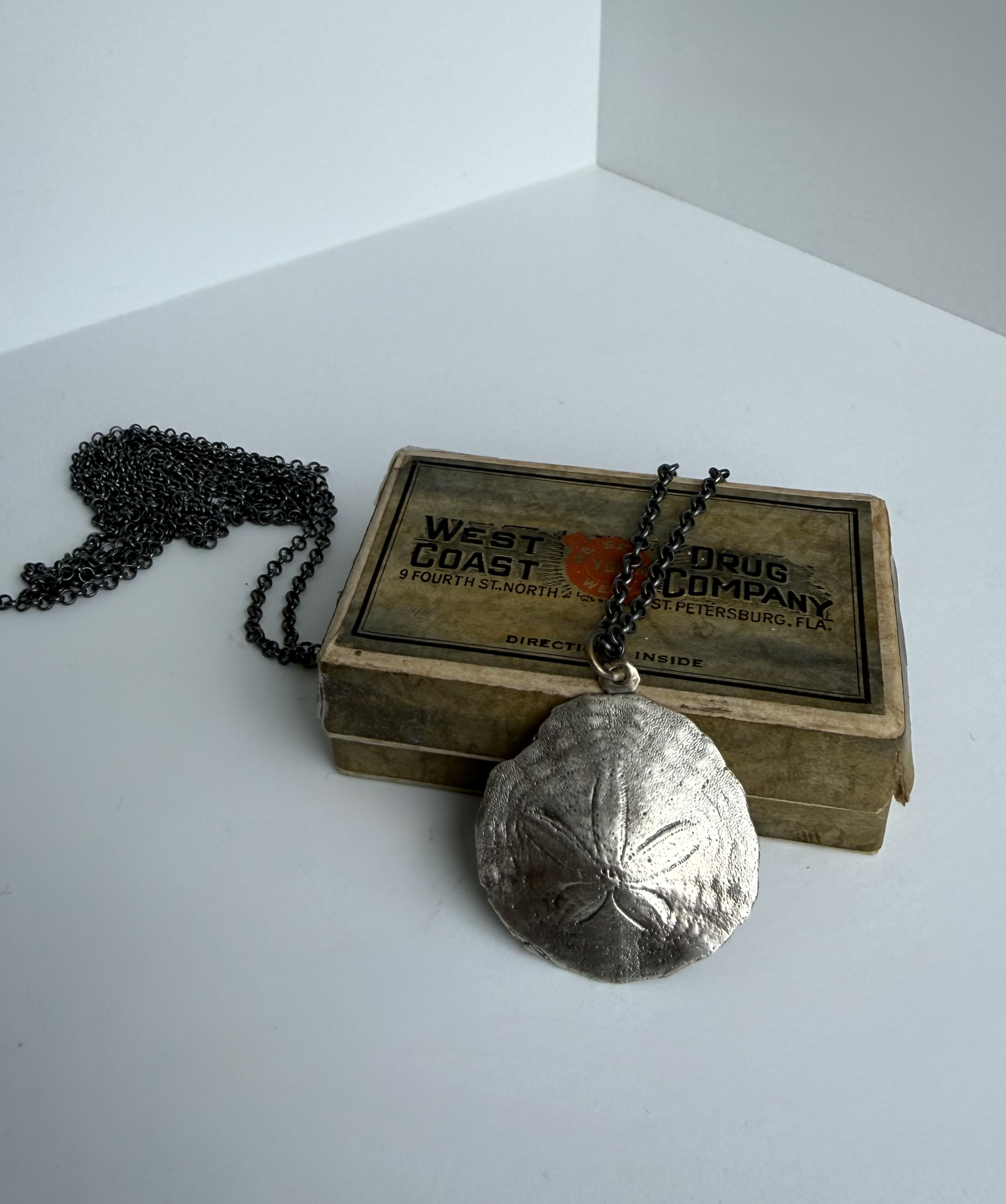 Sand Dollar Pendant Necklace - Silver