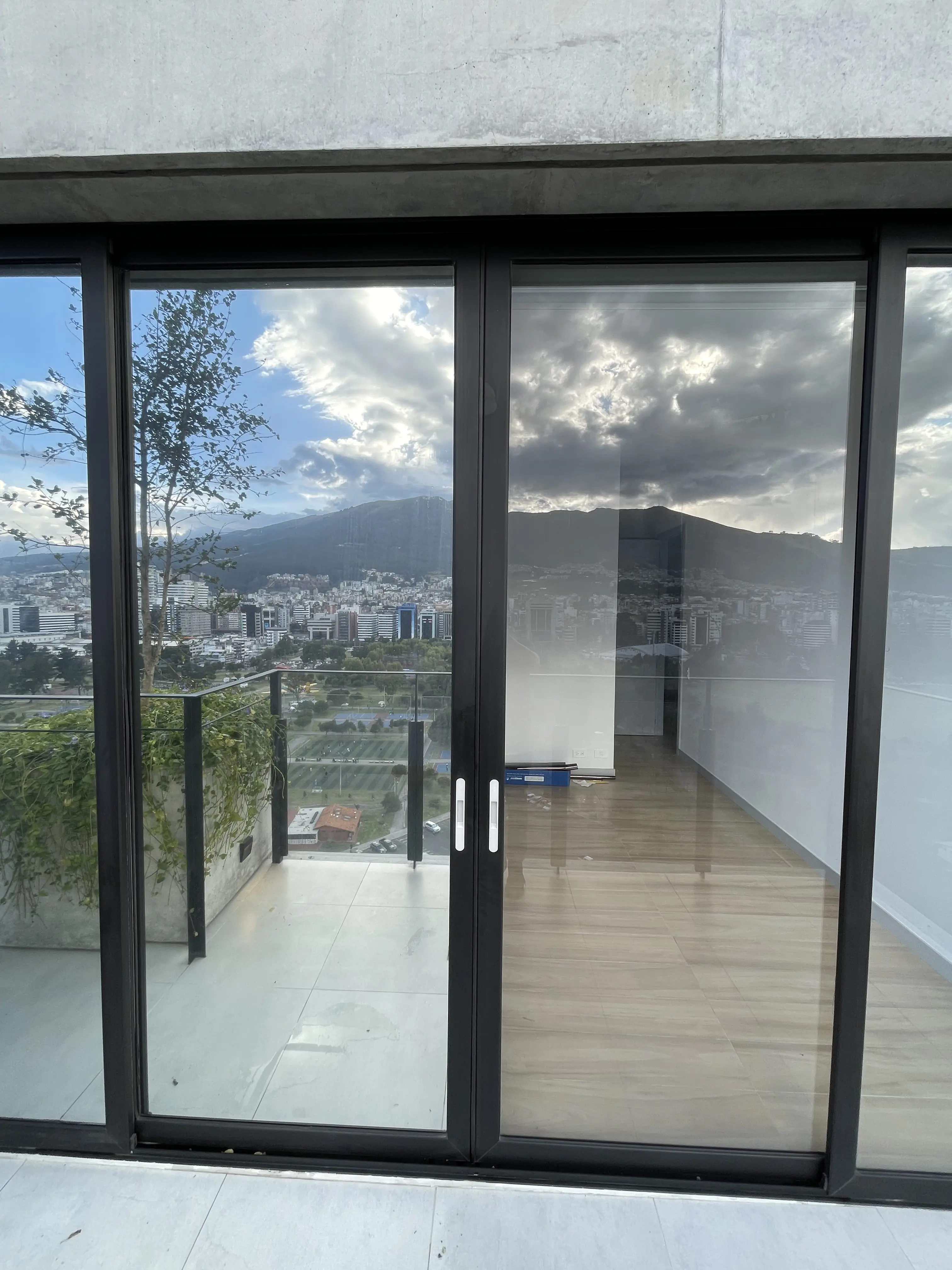 Láminas de privacidad Hausen, fotografía de instalación 4