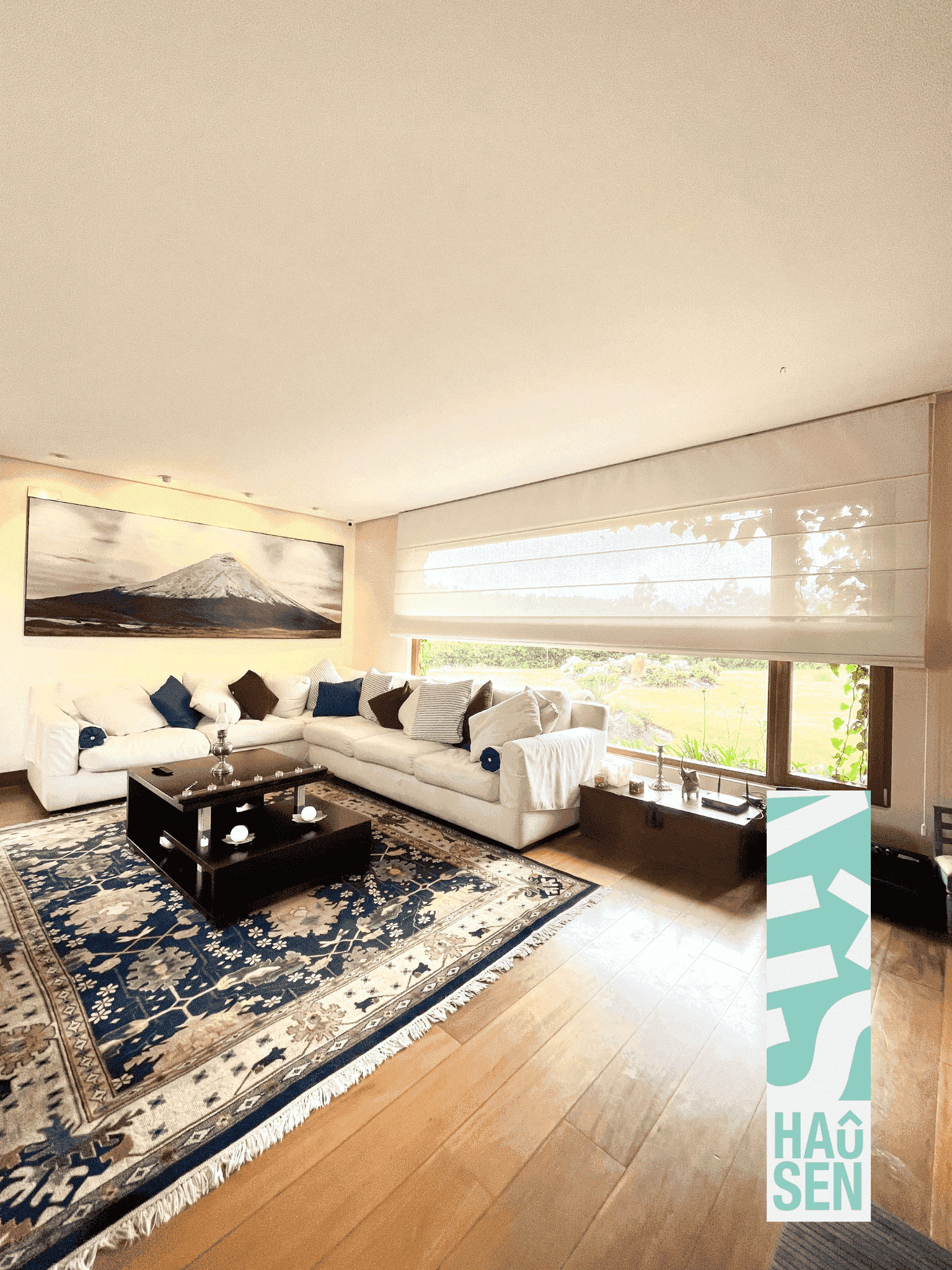 Cortinas romanas a medida fabricadas por Hausen en Quito