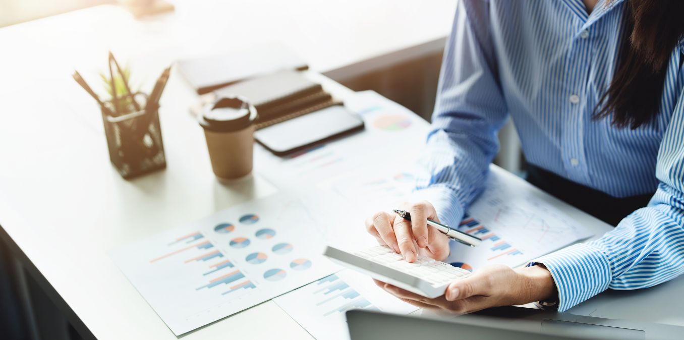 Digital marketing specialist preparing for a sales pitch